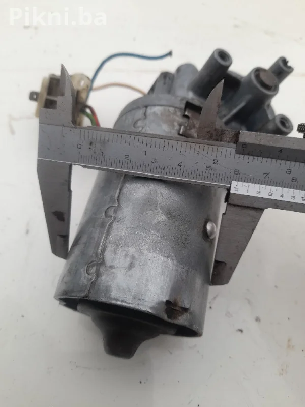 SWF Motor brisača 12V (Germany) - Oštećena osovina / Za reparacij