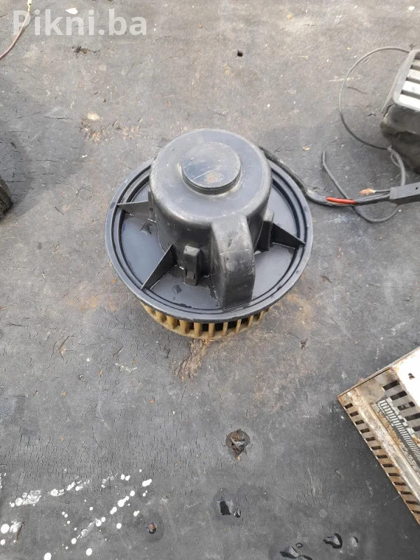 Motor Ventilatora Kabine (Puhalo) - Korišteno, Veličina 14-15 cm
