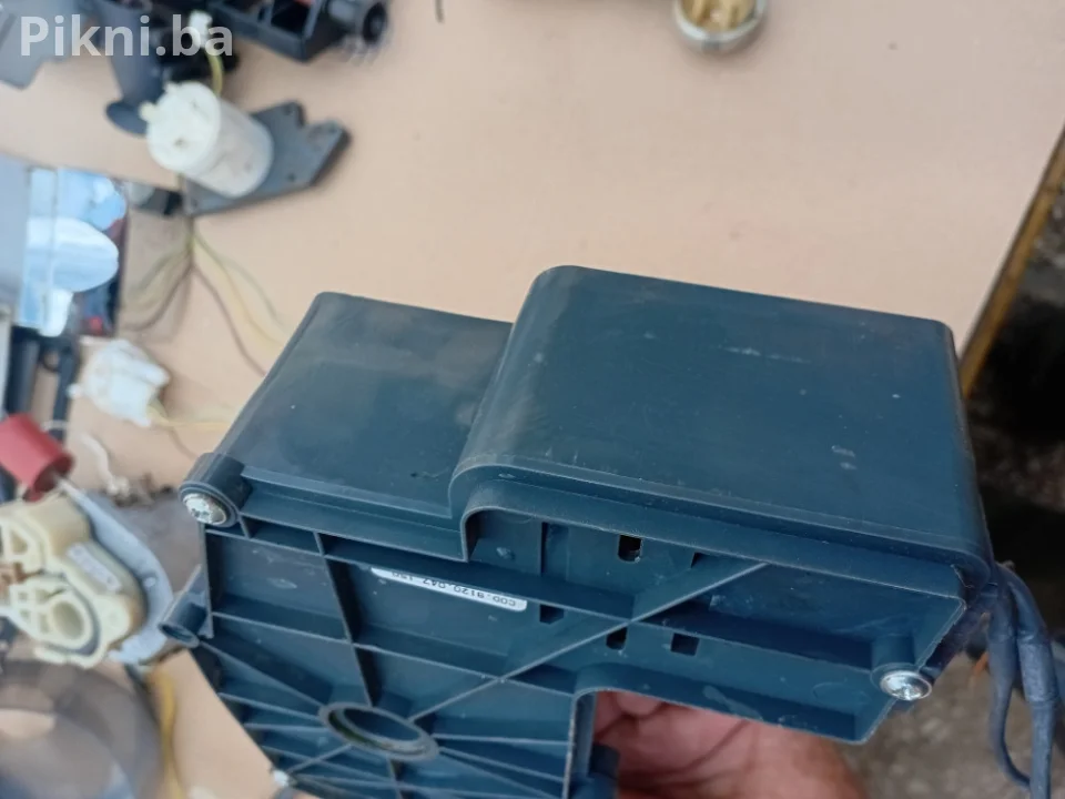 Elektromotor za Grupu/Presu - Saeco Magic Comfort + Redesign (SUP