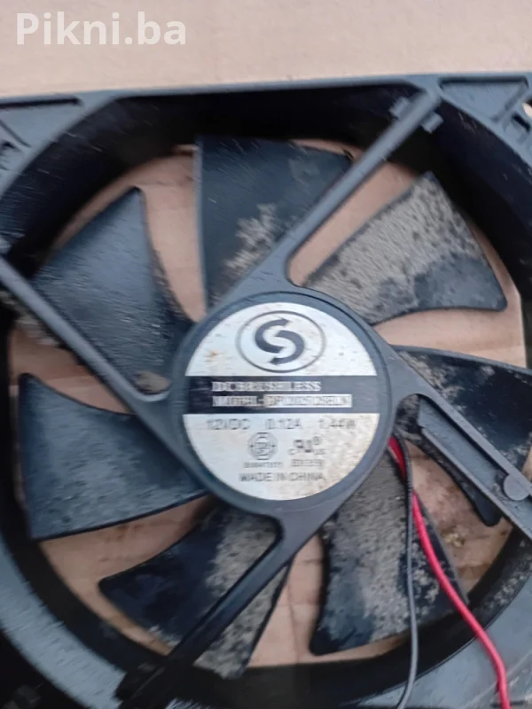 HITNA PRODAJA: Industrijski/Serverski Ventilatori (5 kom) - Delta