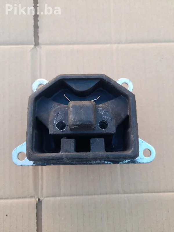 Nosac motora Opel Corsa 201 398 nosaci
