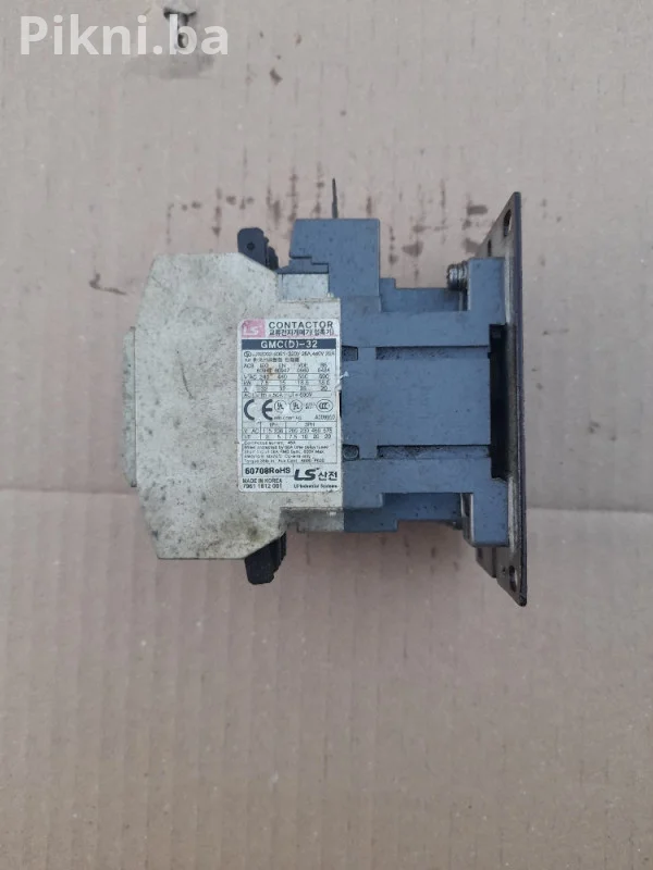 Kontaktor 26A 220v GMC D-32 sklopke prekidaci