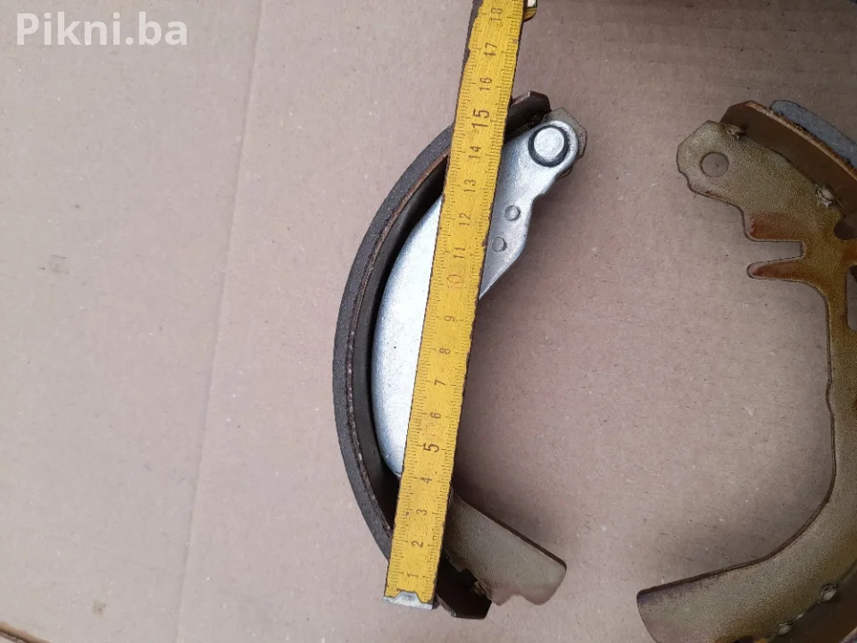 AKCIJA! NOVE KOČIONE PAPUČICE 180x40 mm pakne prikolica - HITNO
