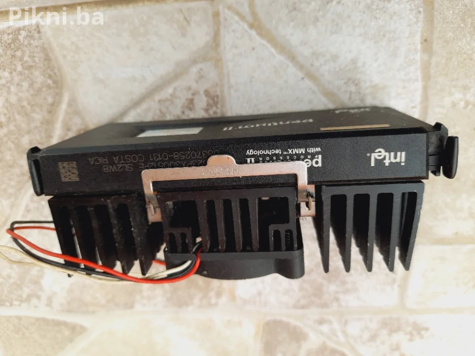 Procesor sa hladnjakom intel pentium 2