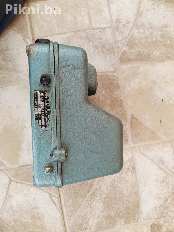 KONTAKTOR Minel Elip 380v 07 75 sklopke prekidaci