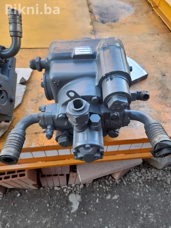HITNA PRODAJA! Hidraulična pumpa Sauer-Danfoss SPV2/089 KAO NOVA