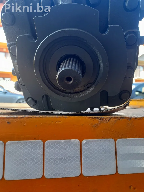 HITNA PRODAJA! Hidraulična pumpa Sauer-Danfoss SPV2/089 KAO NOVA