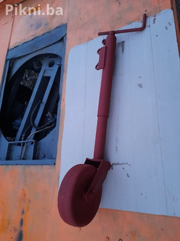 Metalni Točak stopa traktorska prikolica kamion