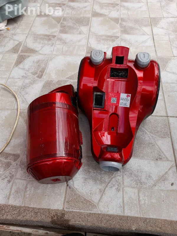 Dirt Devil Usisivač (M2818) - 2000W - Za dijelove/popravak