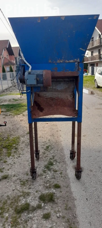 Profesionalna Drobilica / Mlin (Plastika, Voće) - 2.6kW