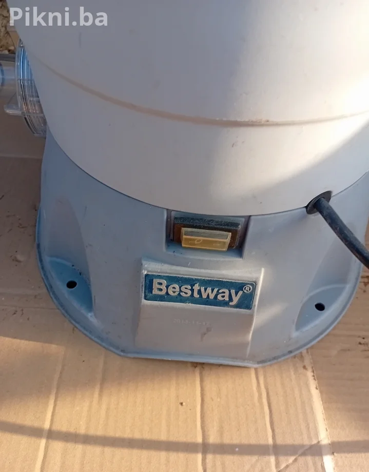 🏊 Bestway Flowclear Peščana Pumpa za Bazen – Potpuno Ispravna
