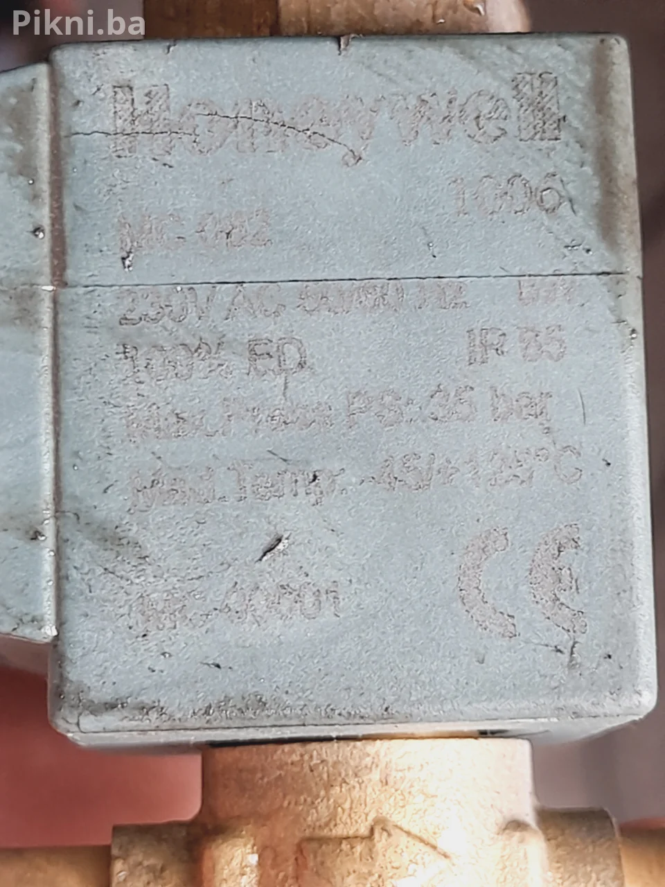 ⭐ Elektromagnetni ventil Honeywell - 230V - Ispravan ⭐