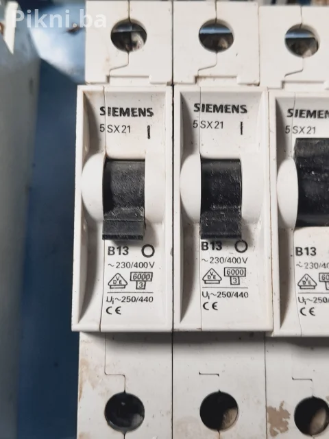 Set automatskih osigurača - Siemens, F&G (24 komada) 8