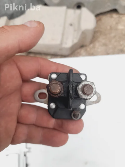 Solenoid anlasera Briggs & Stratton 12 HP original (Relej paljenja) 5