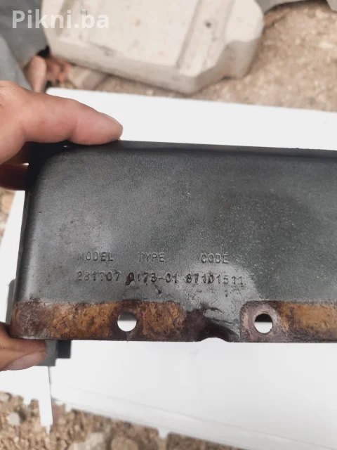 Oklop motora i poteznica Briggs & Stratton 12 HP I/C original starter 3