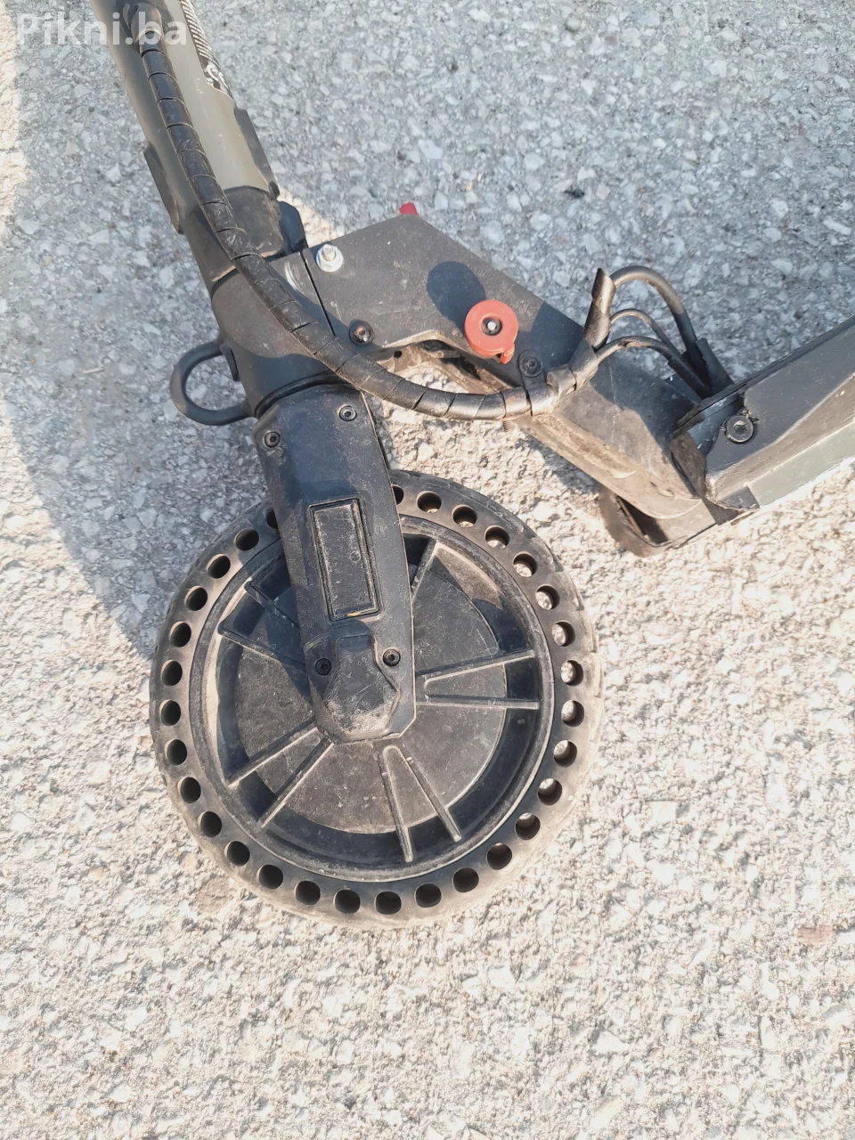 Električni trotinet romobil Wispeed T855 - bez punjača i.loša baterija