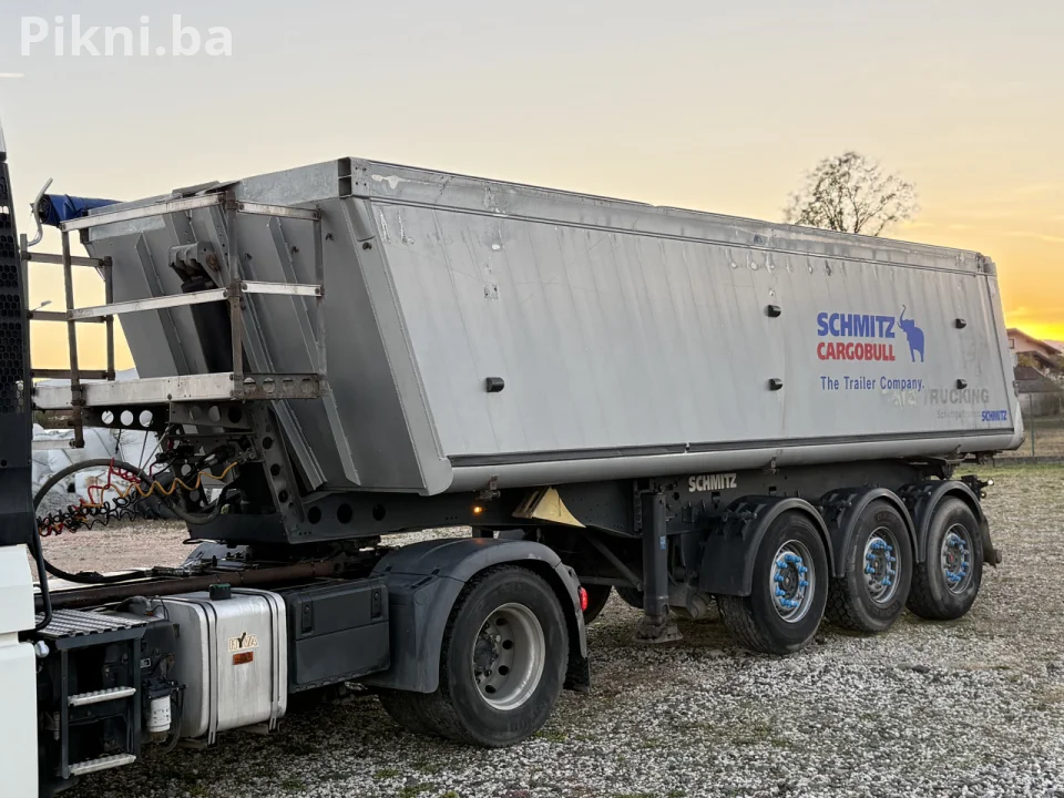 Poluprikolica kiper Schmitz 30m3 2010 Tešanj