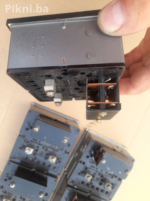 Analogni kV metri (kilovoltmetri) 0-40 kV / Vrhunsko bakelitni 25 KM 2