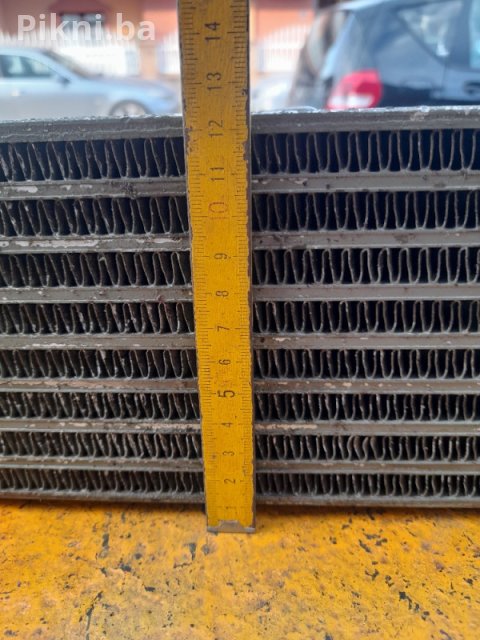 Hladnjak hidrauličnog ulja DEUTZ AKG (65x23x12 cm) / Kao nov 250 KM 4