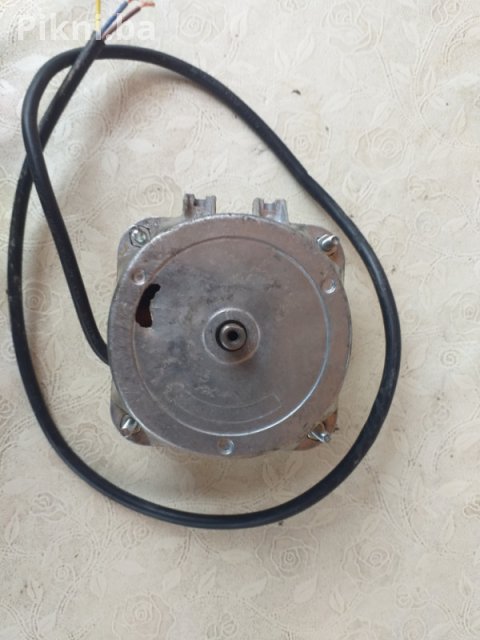 Elektro motor 220v 36w 1550obr elektromotori 25 KM 5