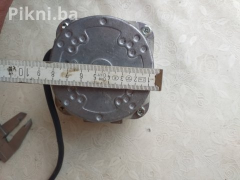 Elektro motor 220v 36w 1550obr elektromotori 25 KM 4