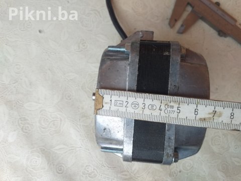 Elektro motor 220v 36w 1550obr elektromotori 25 KM 2