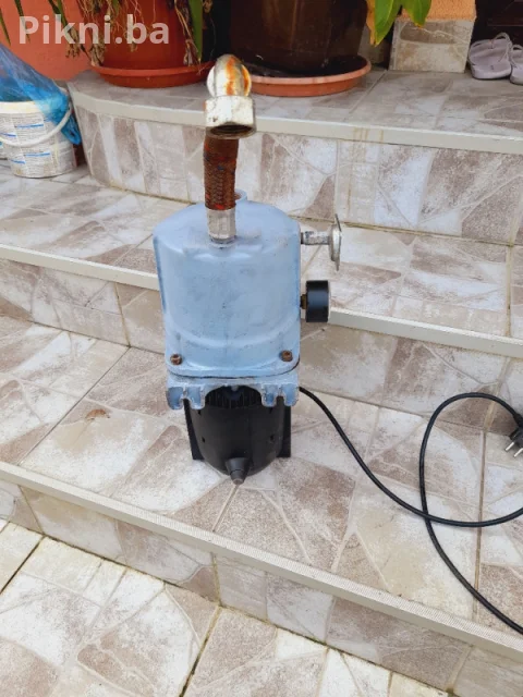 Pumpa za vodu Grundfos 0.85kw pumpe hidropak hidrofor 2