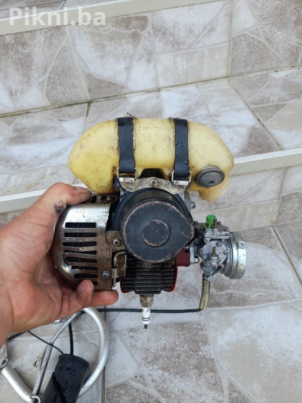 Motor Profesionalnog Trimera (G2C Model) - Sa Dobrom Kompresijom! 65 KM