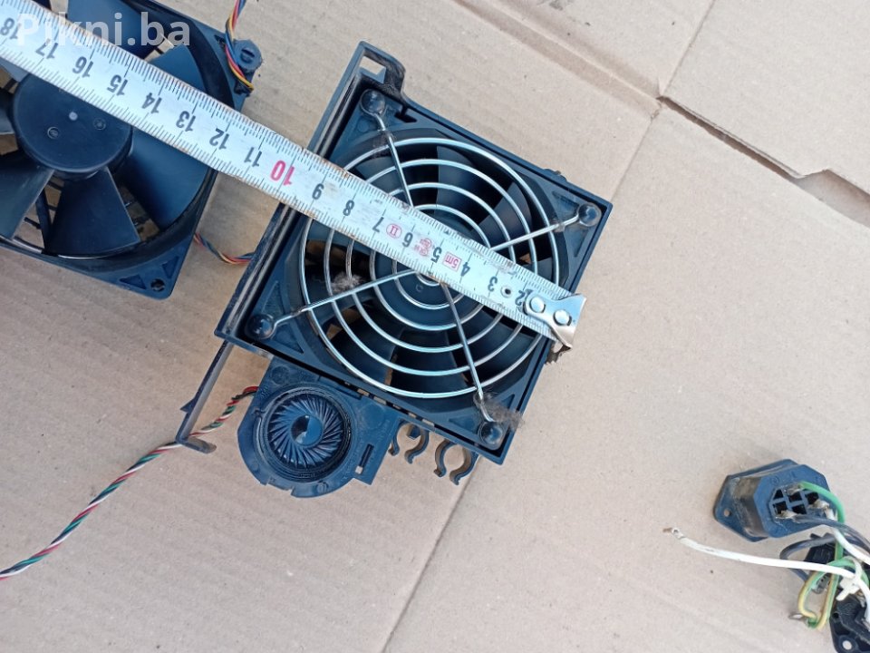 Ventilatori za Računarsko Kućište - 2 Komada (80x80mm) - ISPRAVNI 10 KM