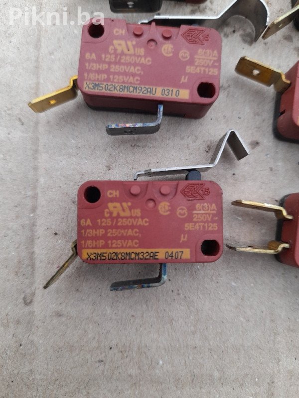 VELIKI SET: 14x Mikroprekidača (Micro Switches) - 6A/250V i 0.3A/ 5 KM